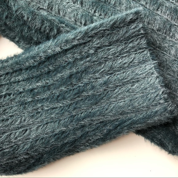 Aritzia Ulmann sweater - Picture 6 of 6